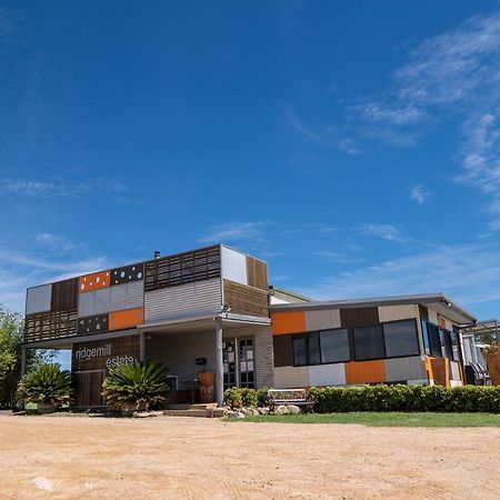 Ridgemill Estate Lejlighedshotel Stanthorpe Eksteriør billede